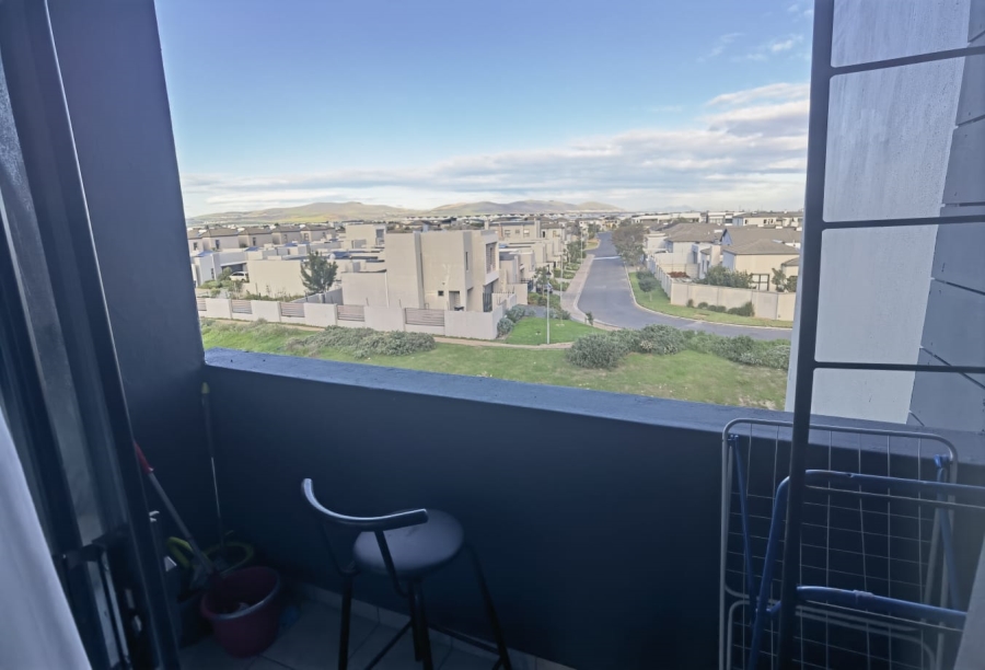 To Let 2 Bedroom Property for Rent in Parklands Western Cape